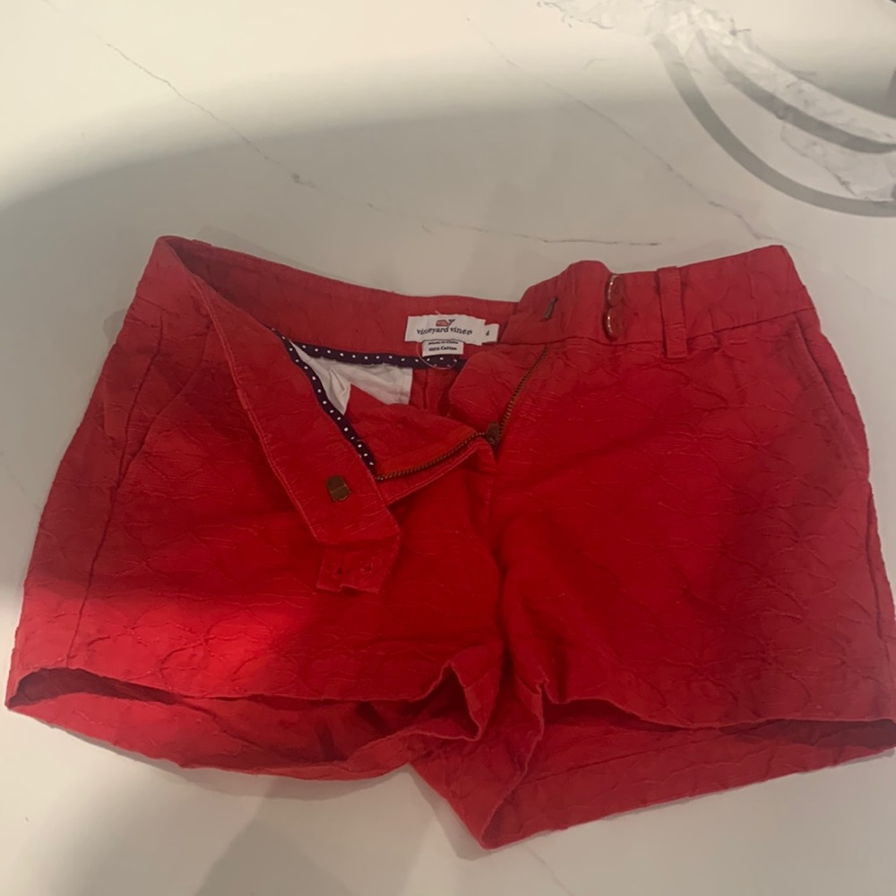 Vineyard vines red shorts